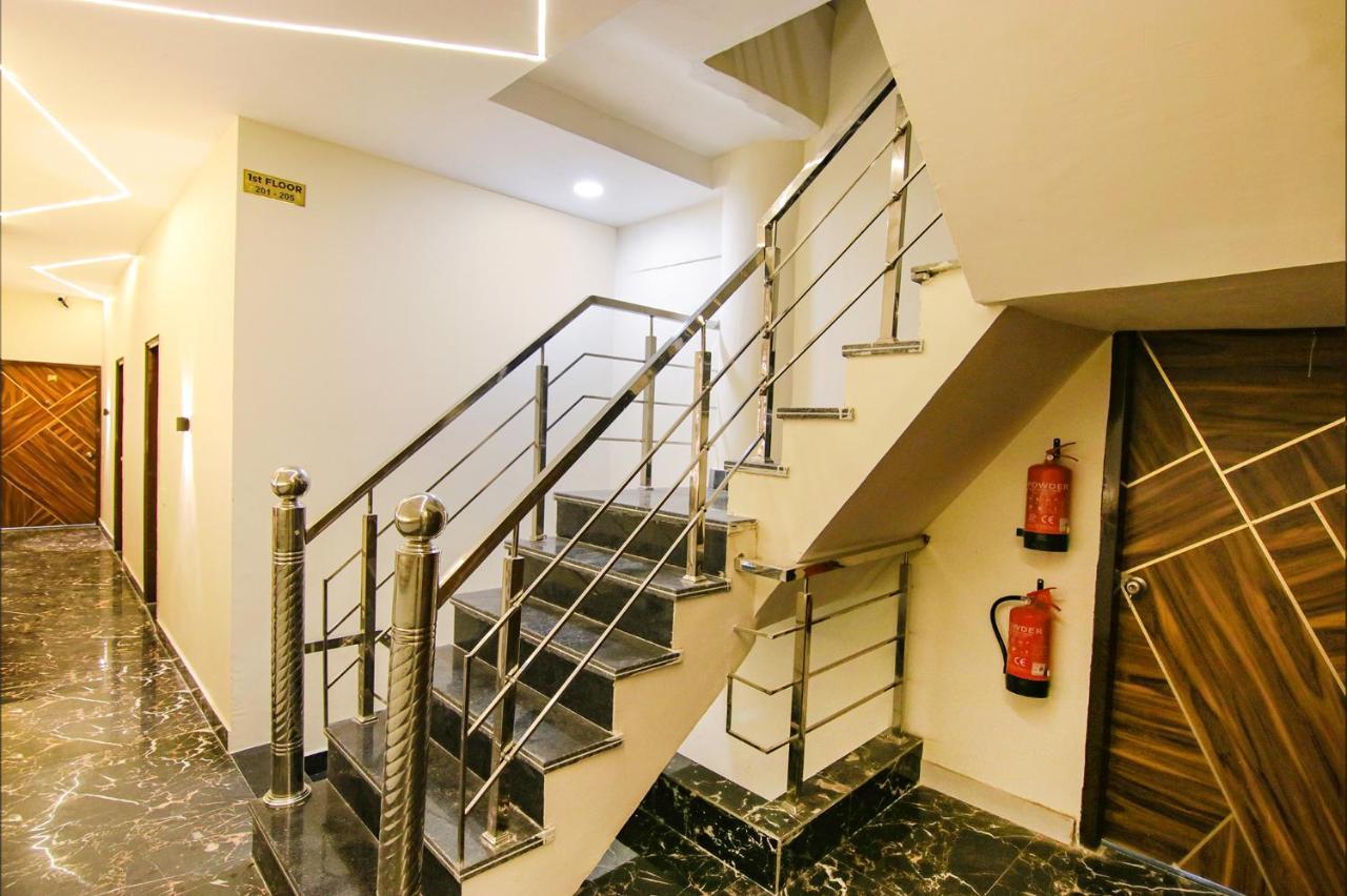 Fabhotel Palm Plaza Zirakpur Εξωτερικό φωτογραφία
